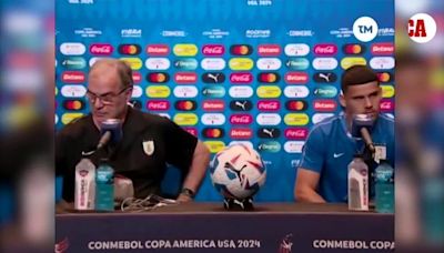 La broma de Bielsa con Maxi Araujo: "Es un jugador vulgar. Yo no lo vi, me lo recomendaron" - MarcaTV