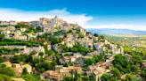 Ce village perché provençal à couper le souffle est le plus beau village du monde selon des experts internationaux