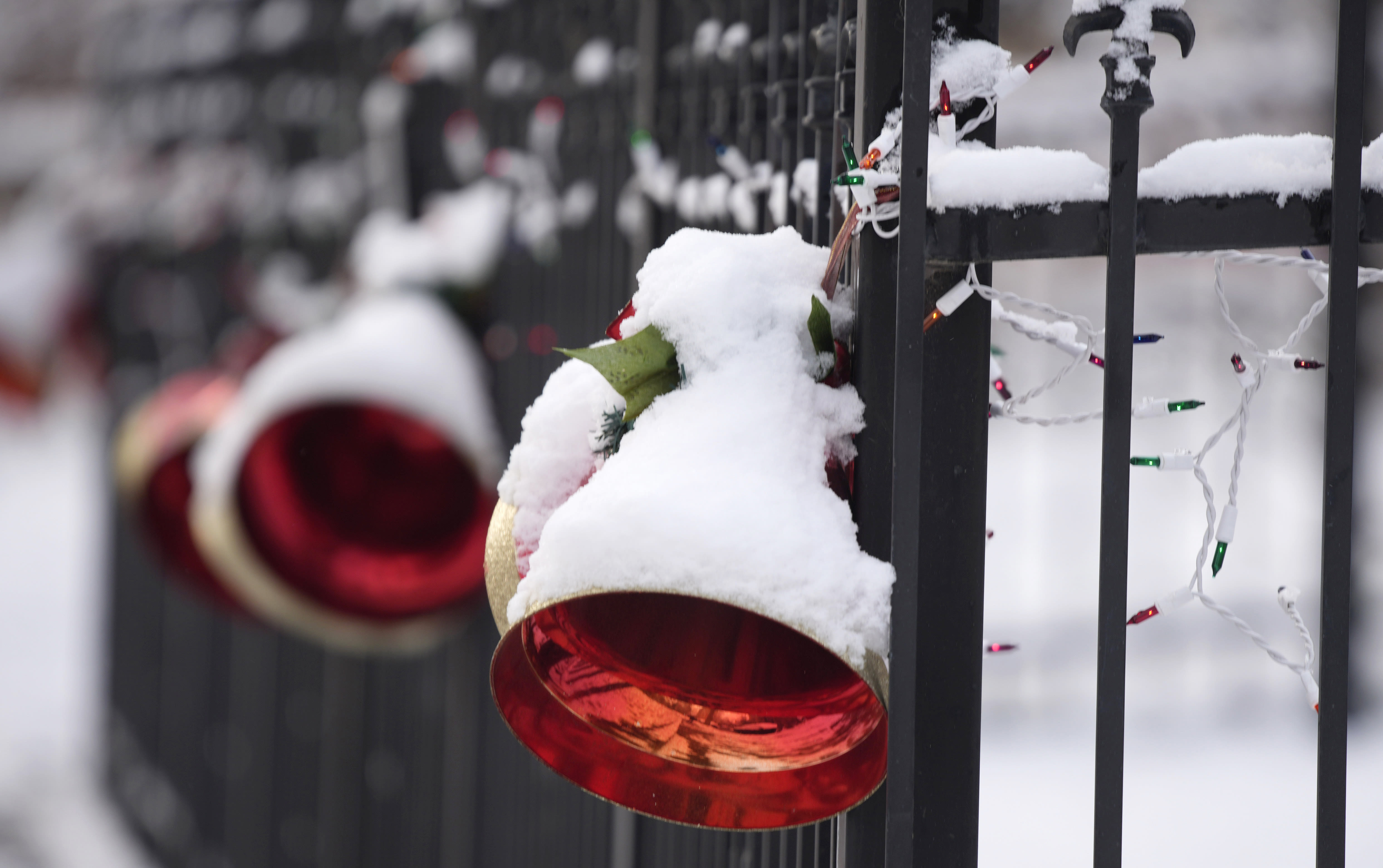 Denver sees first snowfall after breaking 87-year-old record