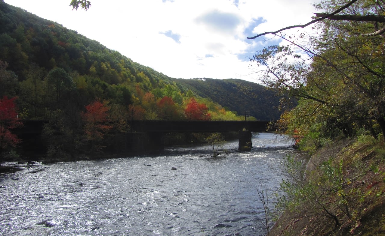 Bethlehem man drowns in Lehigh River while tubing with co-workers, coroner says