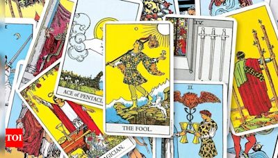 How to use Tarot Cards for self-reflection? - Times of India