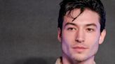 Ezra Miller se disculpa por su comportamiento y asegura sufrir "complejos problemas de salud mental"