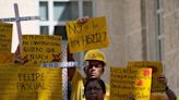 “We are dying”: Houston workers protest new state law removing water break requirements