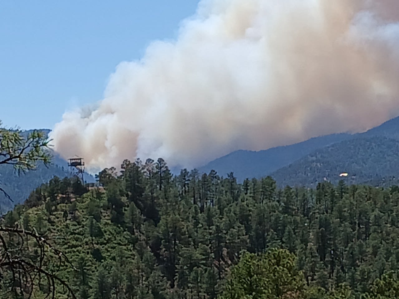 New Mexico governor declares state of emergency, gives update on South Fork and Salt fires