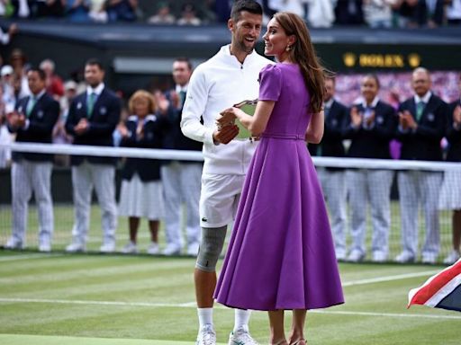 Kate Middleton volvió a mostrarse en público y fue ovacionada | Le entregó el trofeo a Carlos Alcaraz en la final de Wimbledon