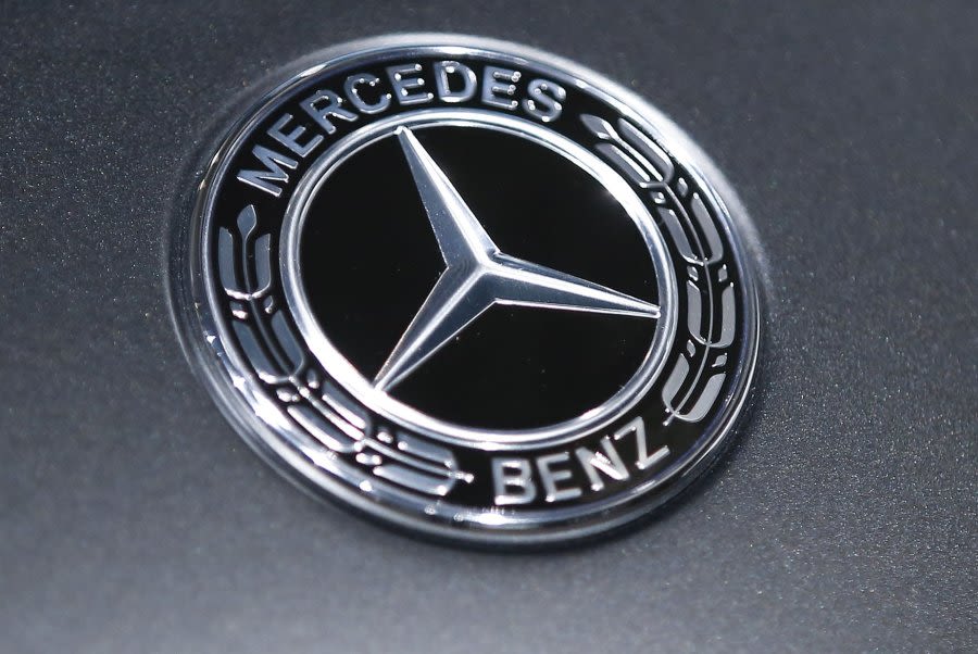 Workers at Alabama's Mercedes-Benz vote against unionizing