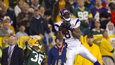 Ex-Packers exec says Green Bay tried to trade for Randy Moss