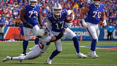 Ex-Bills QB Ryan Fitzpatrick Shares 'Insider Scoop' on Josh Allen Injury