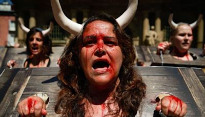 Spain's controversial Pamplona bull run festival gets under way
