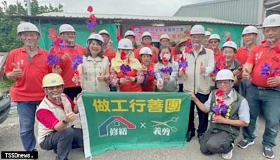 南市勞工局修繕志工不畏風雨持續出勤 市長夫人送火鶴慰勞善行