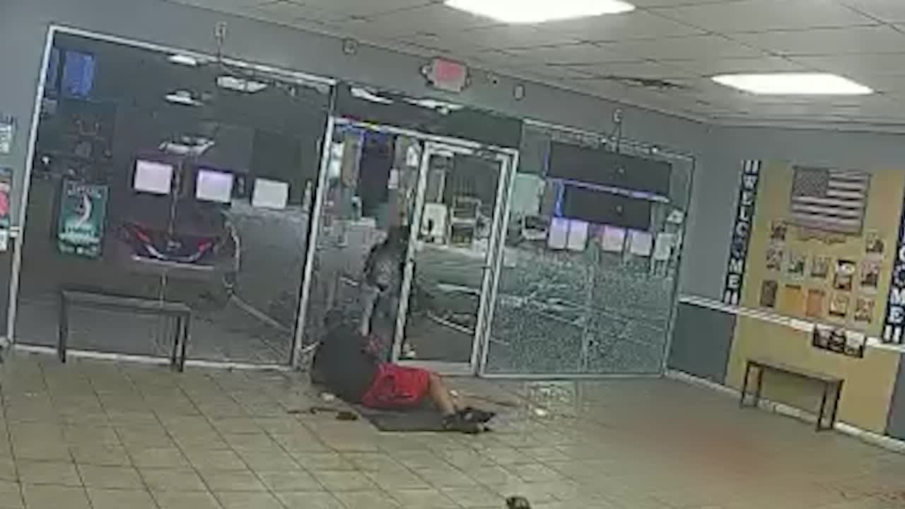 Shootout at DeKalb County wing shop caught on camera