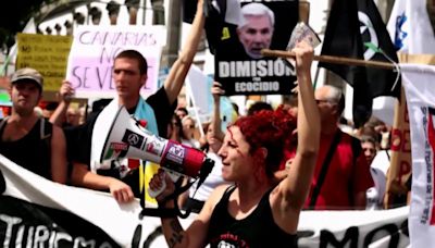 過度旅遊擠壓生存空間 西班牙加那利島居民示威