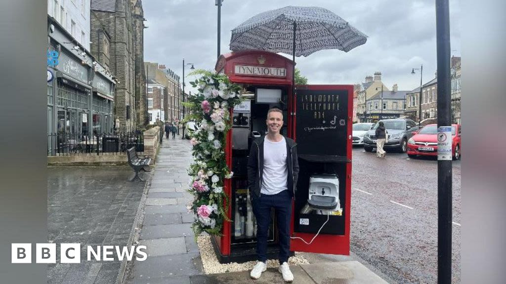 Ice cream shop opens in Tynemouth telephone box