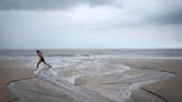India’s monsoon hits key western state, may falter next week, sources say