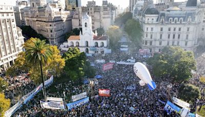 Adorni reconoció que la marcha universitaria fue "genuina", pero criticó la presencia de políticos y sindicalistas