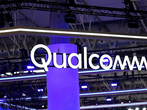 Qualcomm's Latest Laptop Chips for AI Could Help It Compete With Intel and AMD