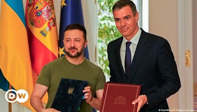 Ukraine updates: Spains pledges €1.1 billion in defense aid – DW – 05/27/2024