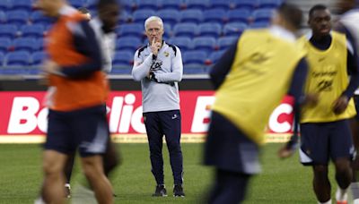 France football boss Deschamps calls on players to keep calm ahead of Chile game