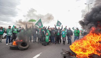 Javier Milei en Córdoba, en vivo: sin el Pacto de Mayo, críticas en el Tedeum y bloqueos antes del acto - Diario Río Negro