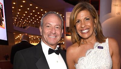 Hoda Kotb Celebrates Birthday With Ex-Fiance Joel Schiffman, Daughters