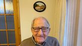 Hombre británico de 107 años atribuye su larga vida a tres alimentos