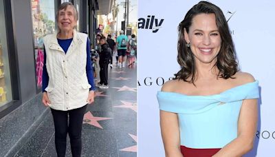 Jennifer Garner Takes Mom Pat to Visit Her Star on the Hollywood Walk of Fame: ‘It’s Still There’