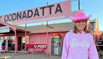Shitbox Rally participant, Caroline Kennedy has been tickled pink by SA’s iconic Oodnadatta Roadhouse