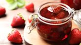 Red Wine Vinegar Is The Key To Flavorful Pickled Strawberries
