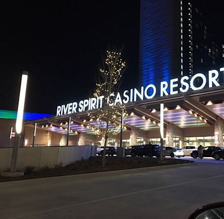 hotels near river spirit casino tulsa ok