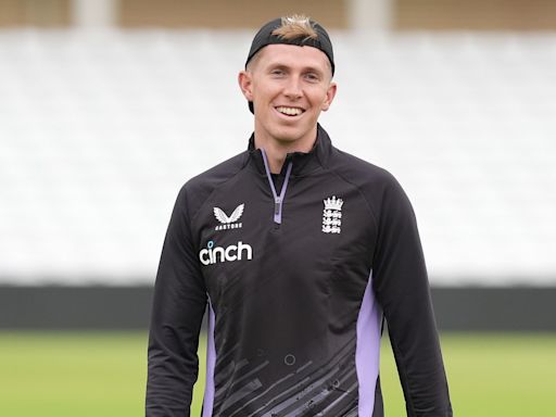 Zak Crawley ready to embrace England’s ‘changing of the guard’ at Trent Bridge