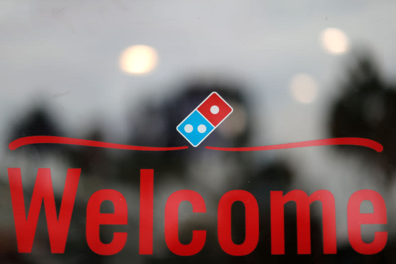 Evercore ISI cuts Domino's Pizza shares target, cites earnings report By Investing.com