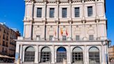 El rey Felipe VI preside la gala del centenario de Telefónica en el Teatro Real de Madrid