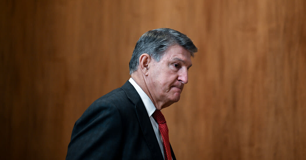 Manchin Becomes an Independent, Leaving Options Open for Another Run