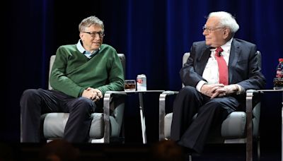 Bill Gates's visits to Warren Buffett were an escape from a jam-packed schedule, new book says