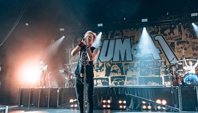 Sum 41 goes out on top at sold-out Milwaukee stop of farewell tour at the Rave
