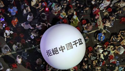 台灣人的危機感出來了，團結對抗中共代理人