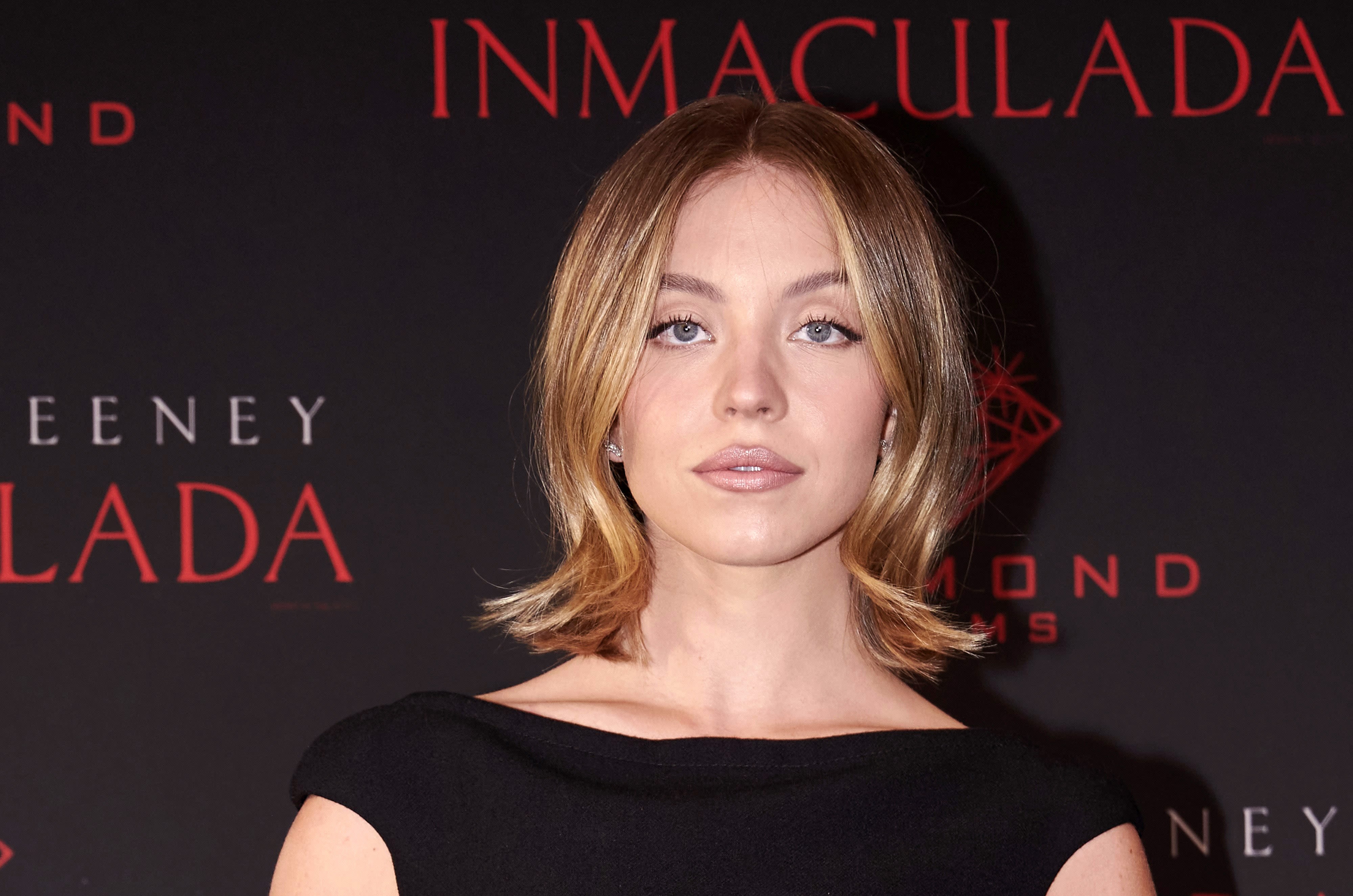 This Sydney Sweeney No-Pants Ensemble Levels Up the Game Thanks to One Surprising Accessory
