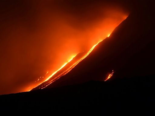 La 'grande mamma' ha despertado. El volcán Etna y el Estrómboli entran en erupción en Sicilia
