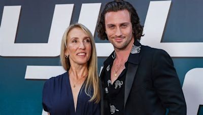 Aaron Taylor-Johnson difende il fatto di essersi sposato e di aver avuto figli in giovane età