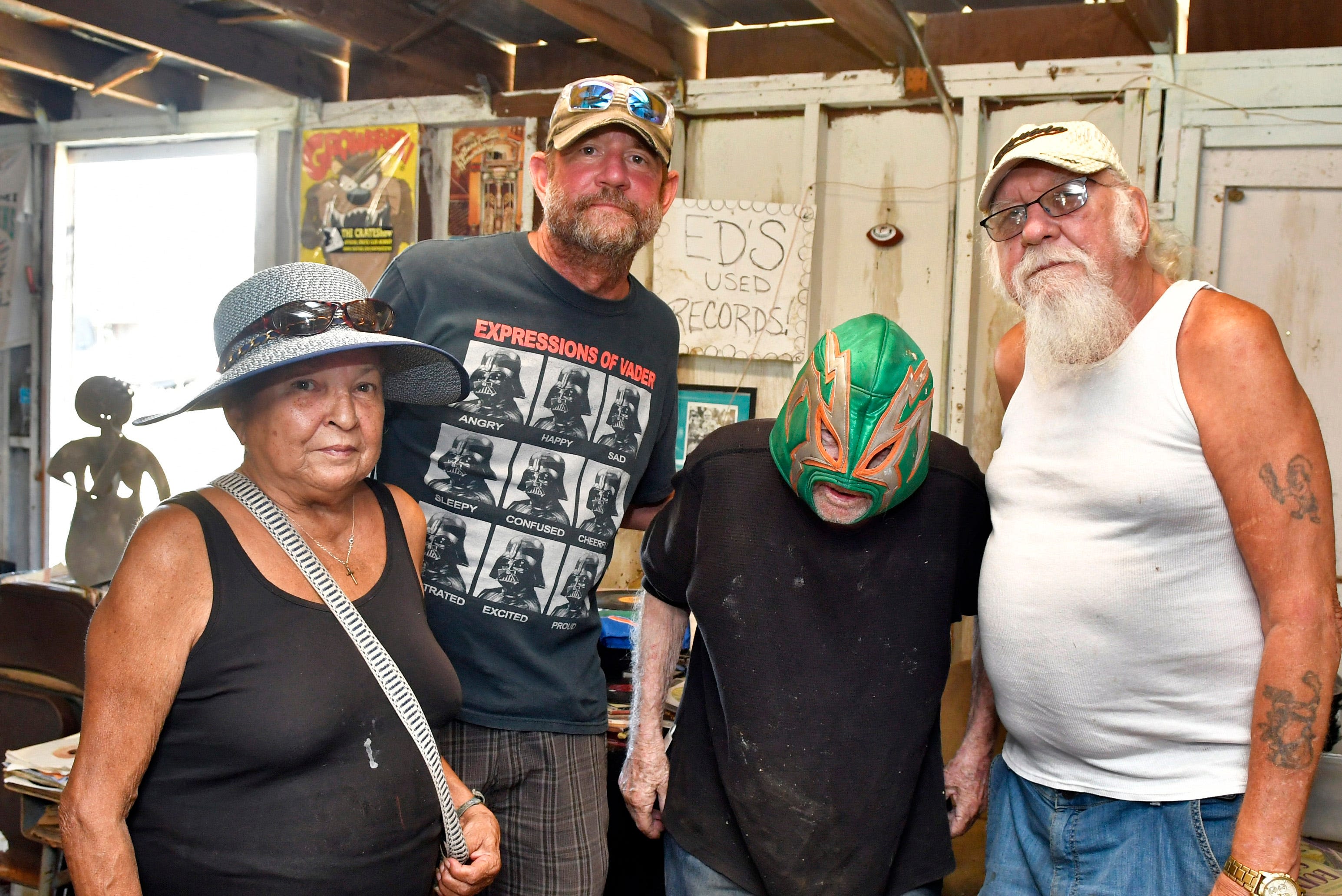 As Space Coast Flea Market shuts down, vendors close up shop one last time