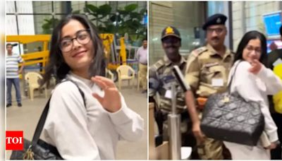 Rashmika Mandanna's departure from Mumbai delights internet with airport security's cute reaction | Hindi Movie News - Times of India