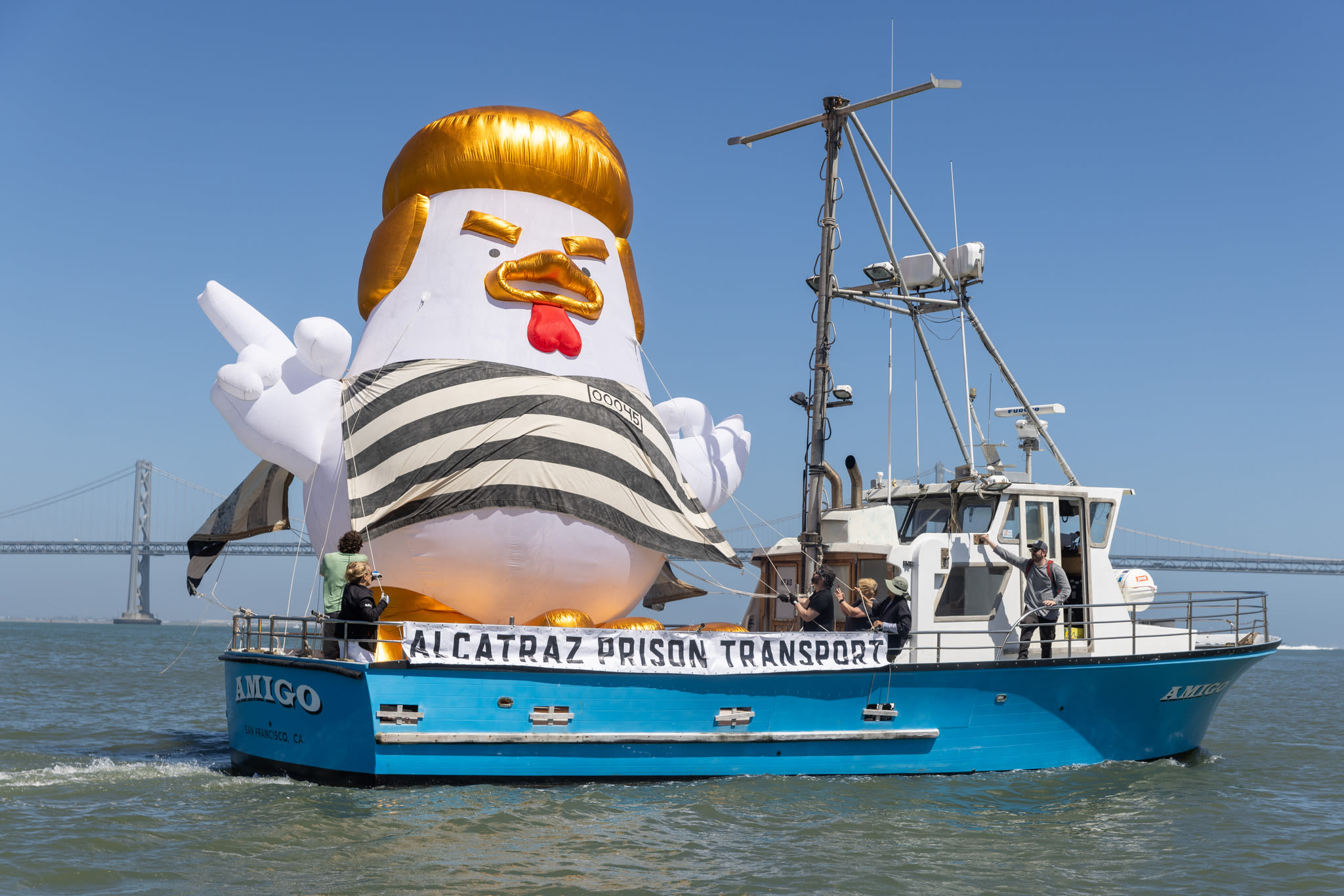 A Nazi salute and death threats: My day with SF's inflatable Trump balloon