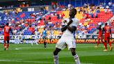 Panamá vence 2-1 a Martinica y avanza a cuartos en la Copa Oro; Costa Rica y El Salvador igualan 0-0