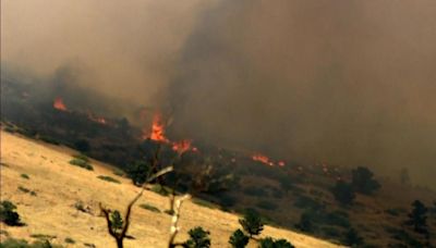 Lyons community rallies behind firefighters, victims in Stone Canyon Fire