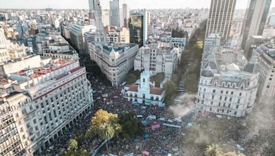 Los argentinos marcharon en defensa de su gran orgullo: la educación pública