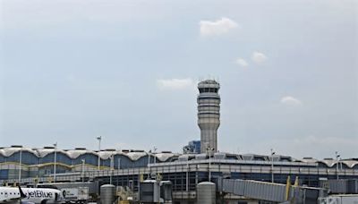 JetBlue and Southwest planes nearly collide on Washington, D.C., airport runway