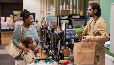 The Checkout Technique To Make Sure Your Groceries Are Bagged Safely