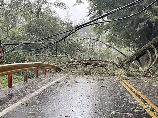 台中4地區2000戶停電中！「這處」土石坍方⋯台電人員無法前往搶修