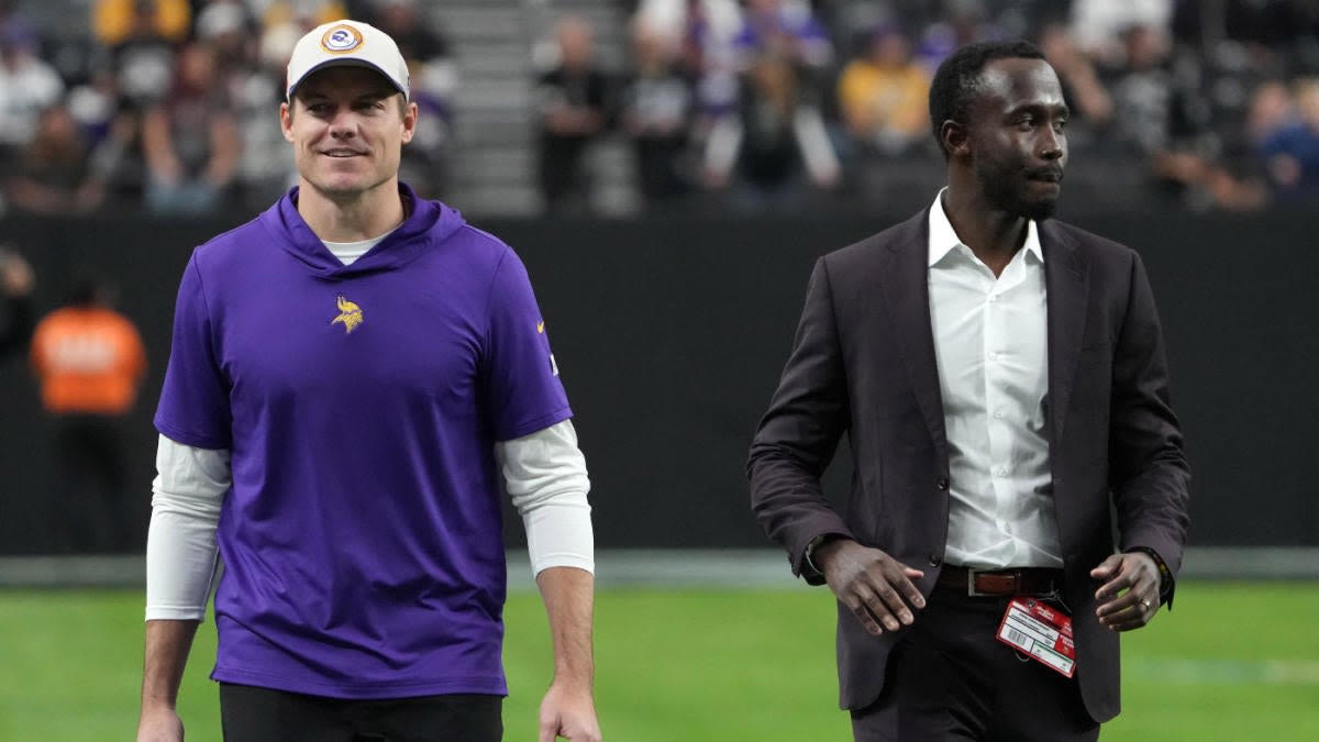 Vikings holding off on coach, GM extensions ahead of 2024 season, still expect a playoff push despite new QBs