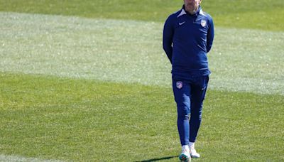 Simeone da otra vuelta al once, con Molina, Savic y Riquelme